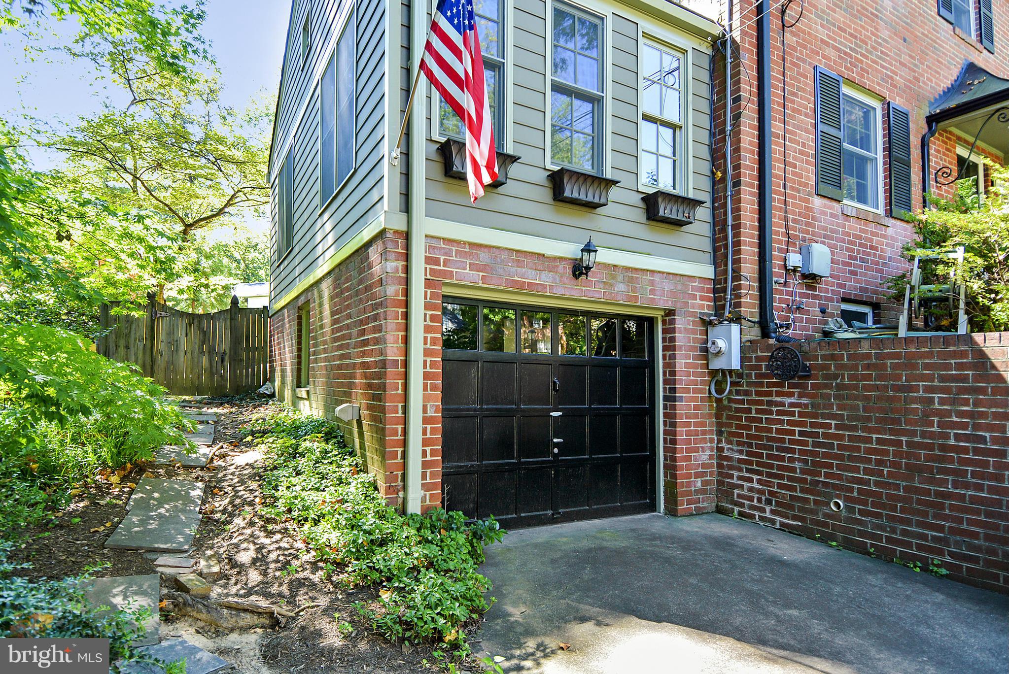1502 Red Oak Drive Silver Spring, MD 20910 - Photo 28 of 30 Exterior (Front)