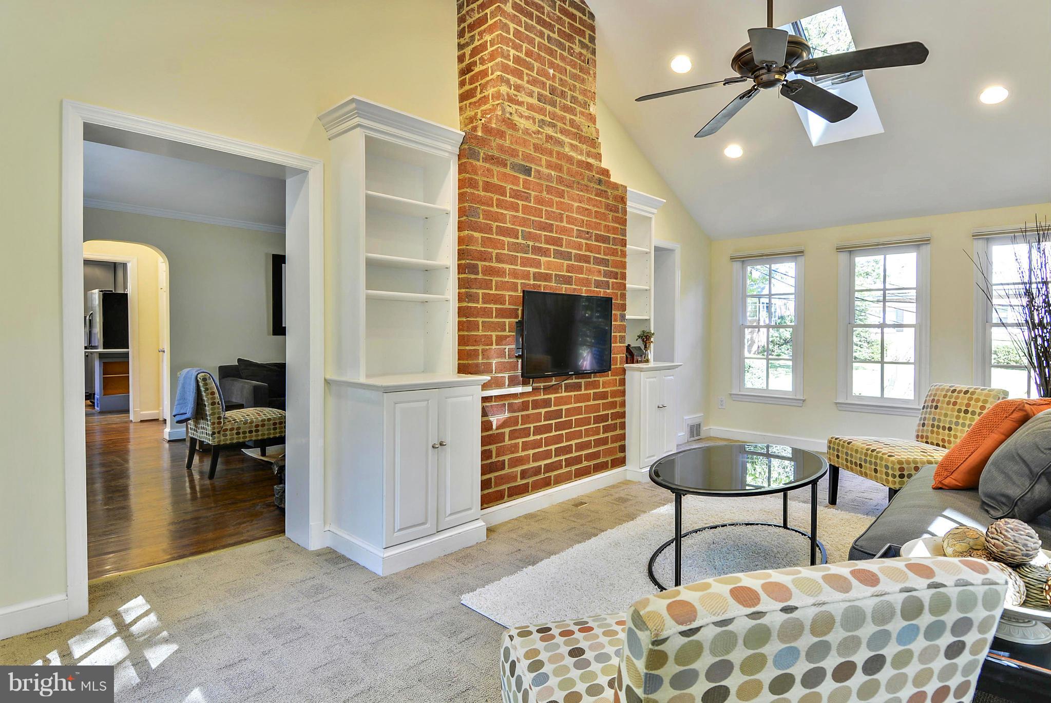 1502 Red Oak Drive Silver Spring, MD 20910 - Photo 7 of 30 Family Room