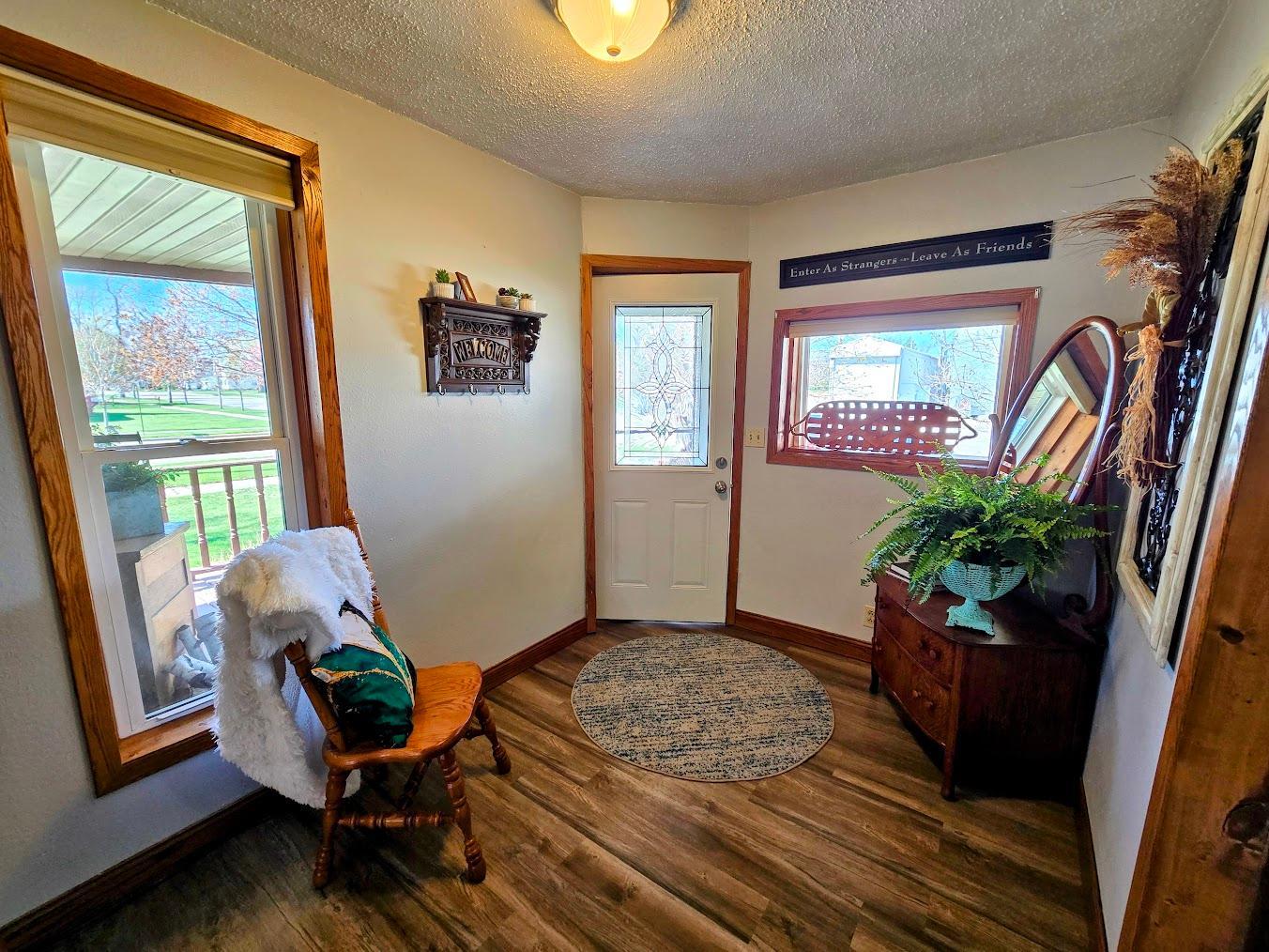 321 5th Avenue Southeast Pipestone, MN 56164 - Photo 5 of 58