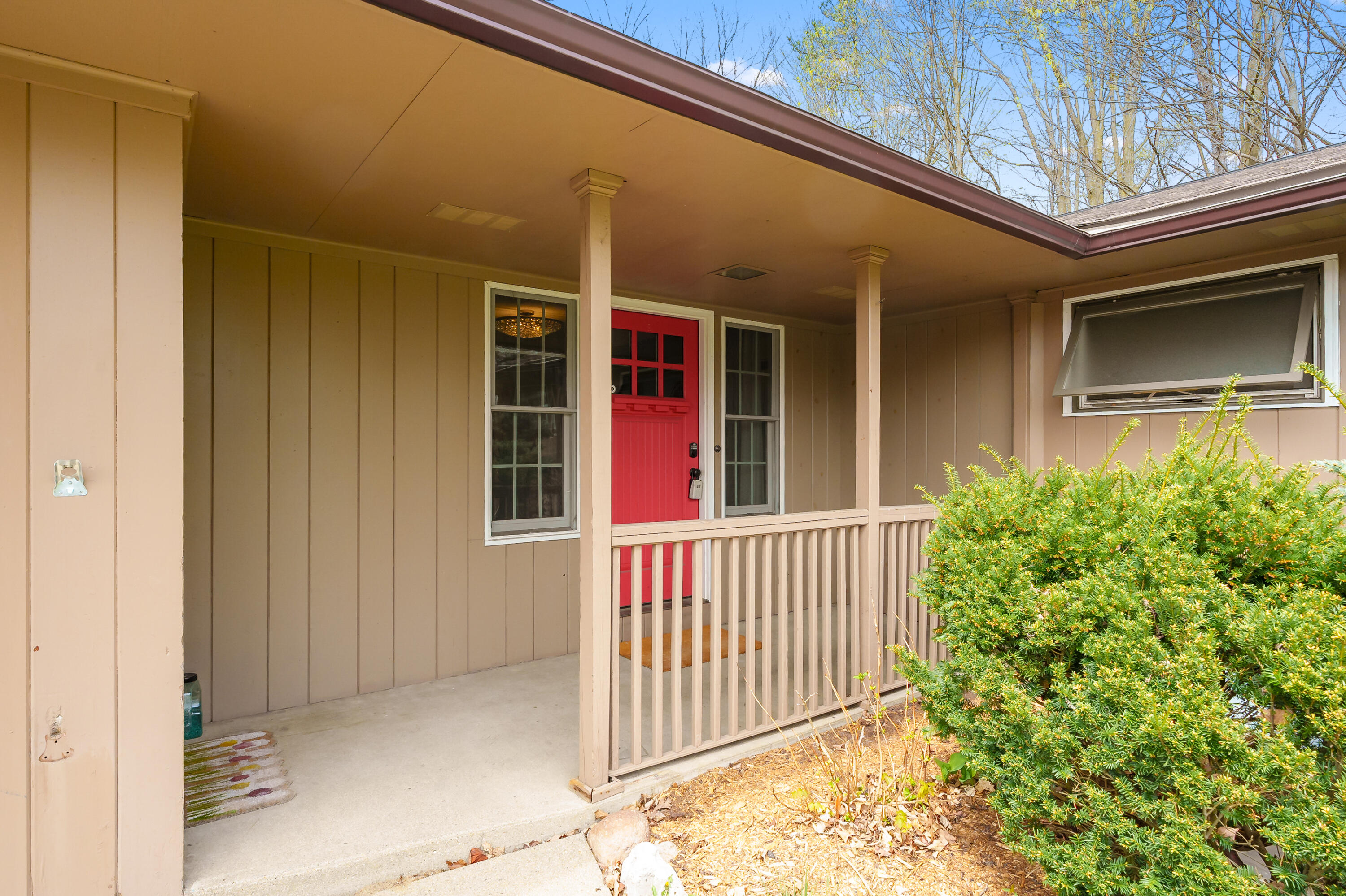 Old Colony Rd 4428 Kalamazoo 49008-36