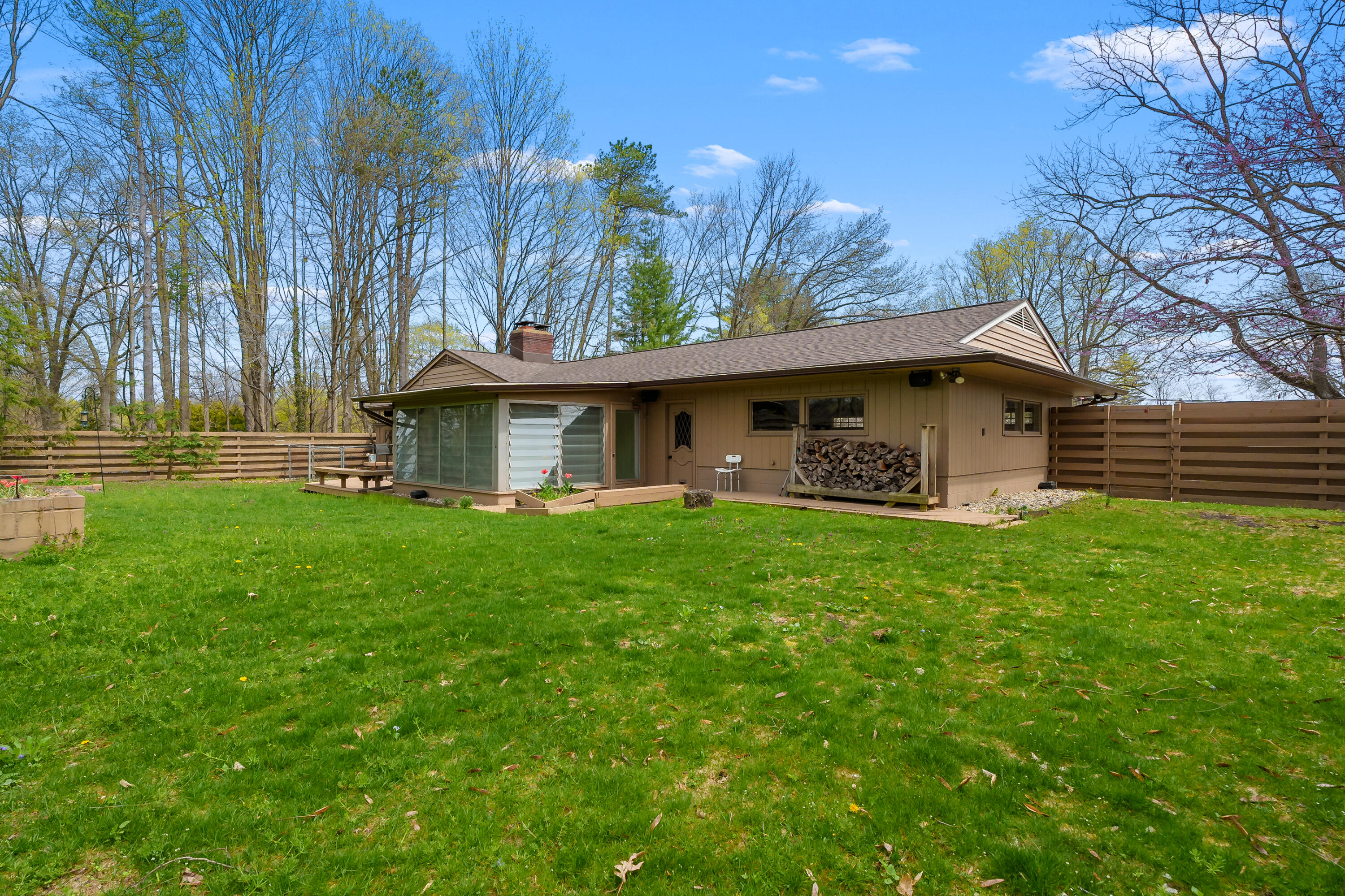 4428 Old Colony Road Kalamazoo, MI 49008 - Photo 38 of 43 Old Colony Rd 4428 Kalamazoo 49008-40