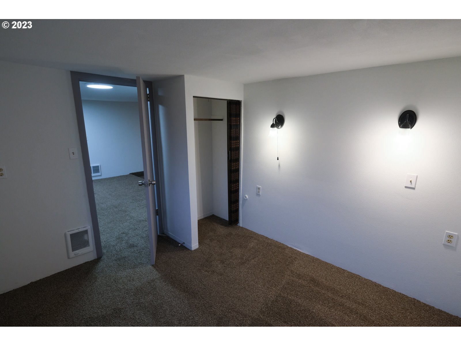 122 Talbott Road Salkum, WA 98582 - Photo 27 of 32 a view of an empty room