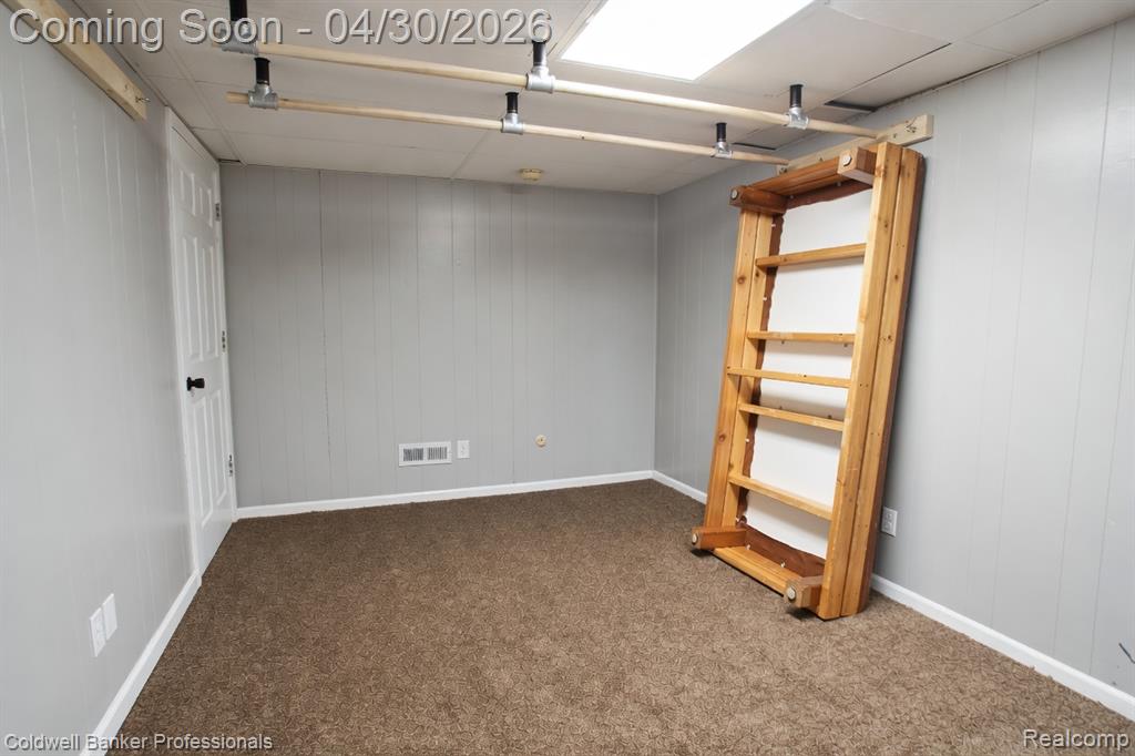 1345 Kings Pointe Road Grand Blanc, MI 48439 - Photo 66 of 82 Gallery Image 66