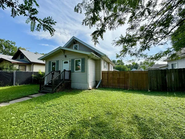 $73,000 | 316 10th Street North, Breckenridge, MN 56520