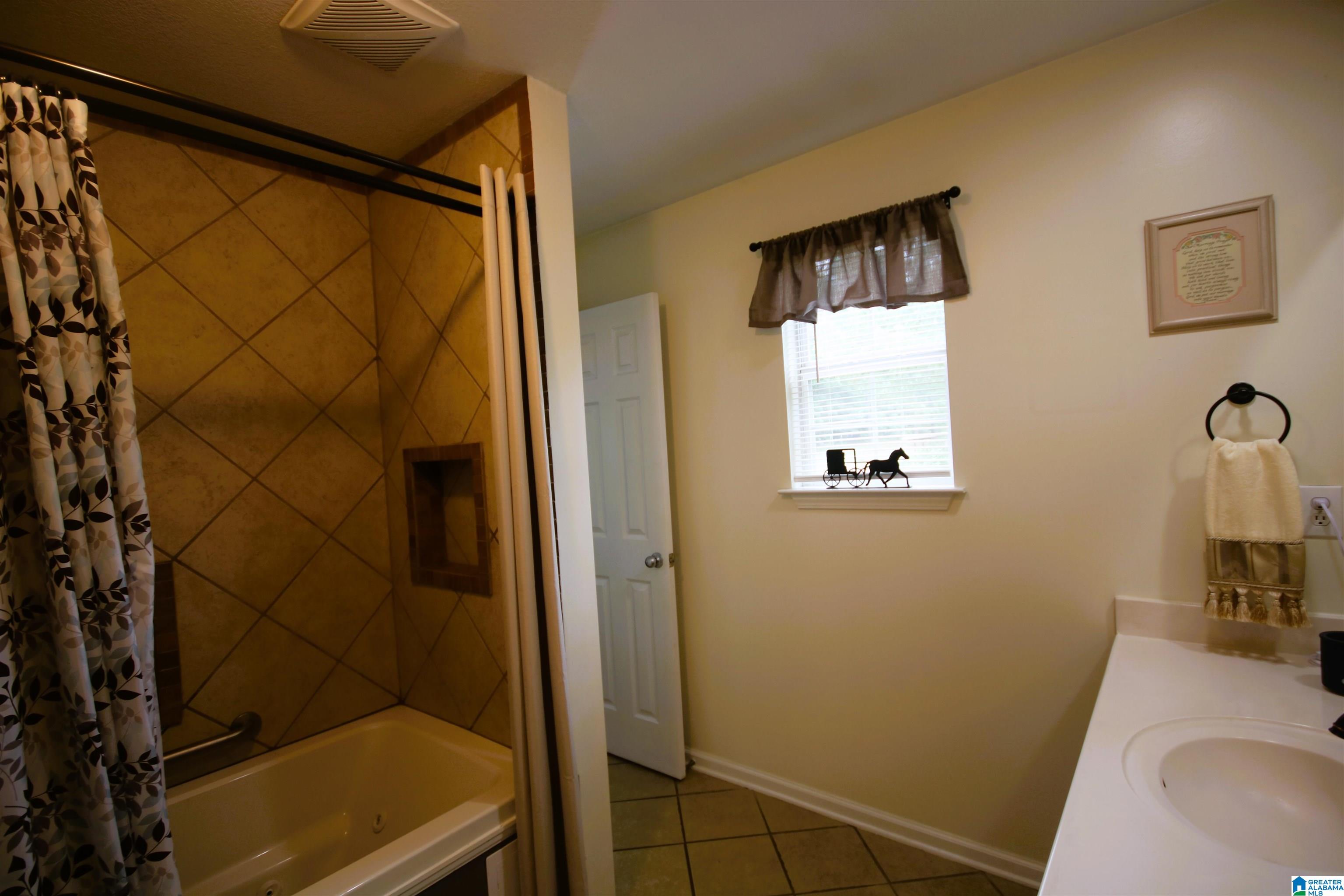 300 Hunters Xing Road Odenville, AL 35120 - Photo 35 of 42