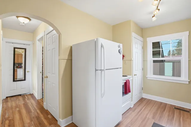 $325,000 | 1023 East Queen Avenue, Spokane, WA 99207