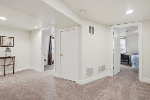 $325,000 | 1023 East Queen Avenue, Spokane, WA 99207