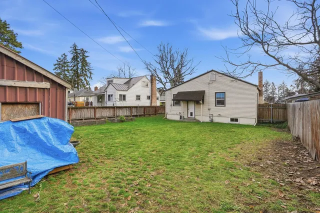 $325,000 | 1023 East Queen Avenue, Spokane, WA 99207