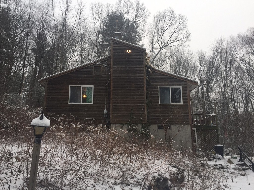 29 Lake Road Charlton, MA 01507 - Photo 1 of 8 Gallery Image 1