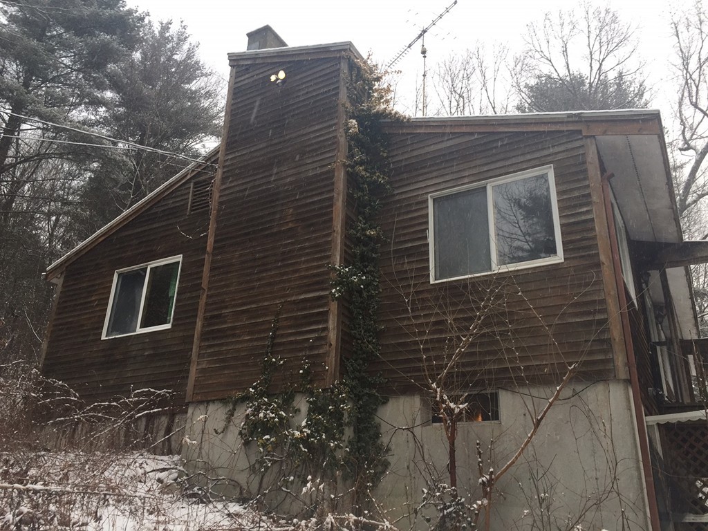 29 Lake Road Charlton, MA 01507 - Photo 3 of 8 Gallery Image 3