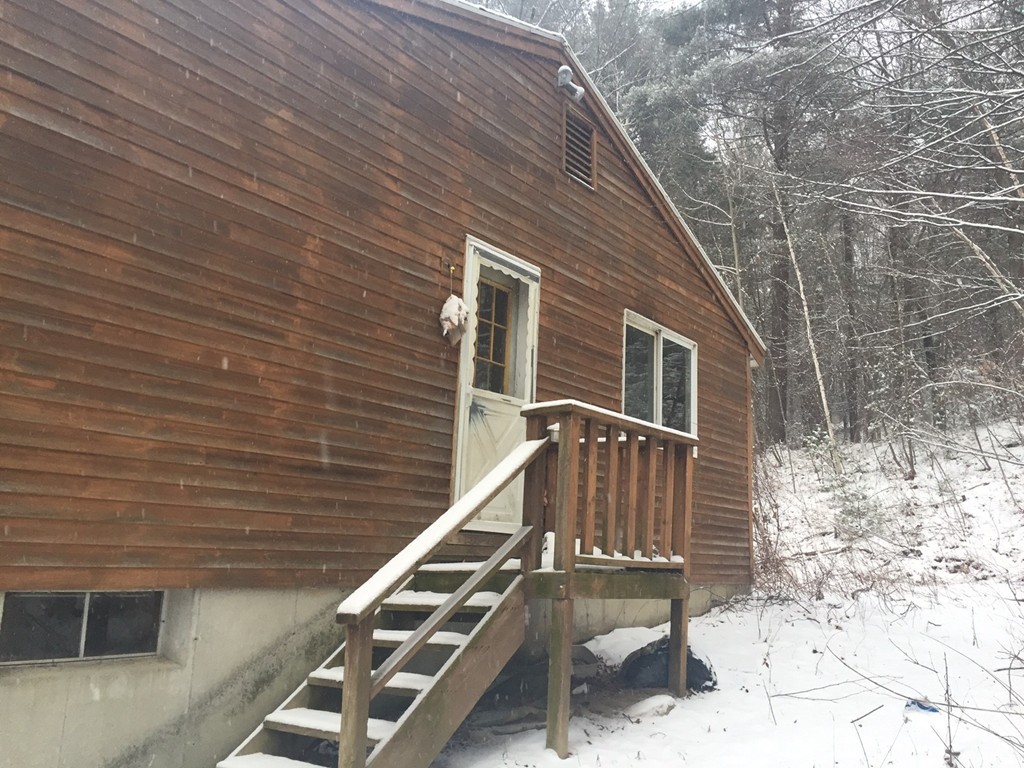 29 Lake Road Charlton, MA 01507 - Photo 4 of 8 Gallery Image 4