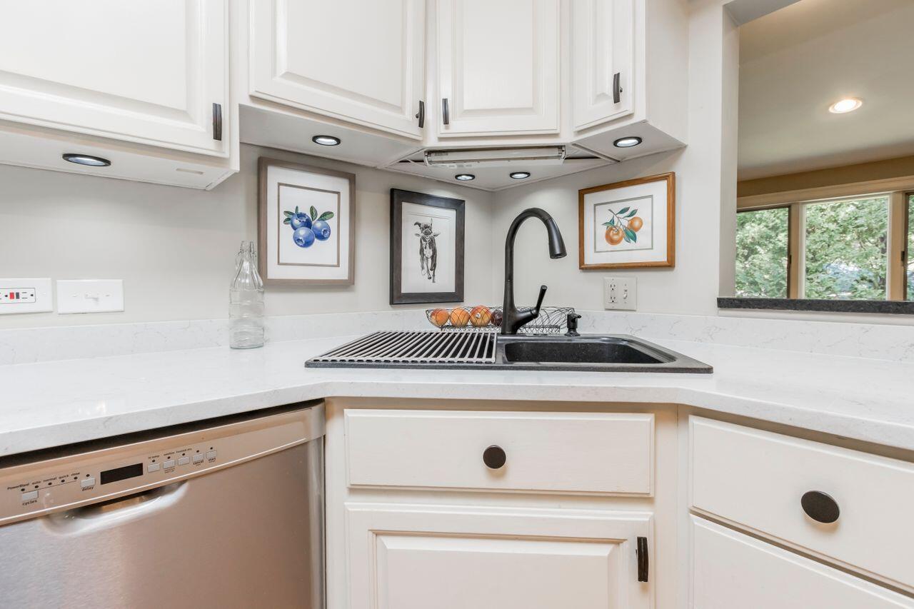 6 Lawson Road Cape Elizabeth, ME 04107 - Photo 31 of 86 20240823KS-72028