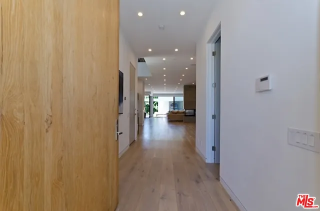 $32,000 | 307 South Sycamore Avenue, Los Angeles, CA 90036