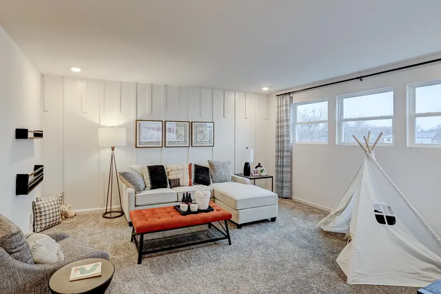 $499,990 | 448 Bower Lane, Oswego, IL 60543