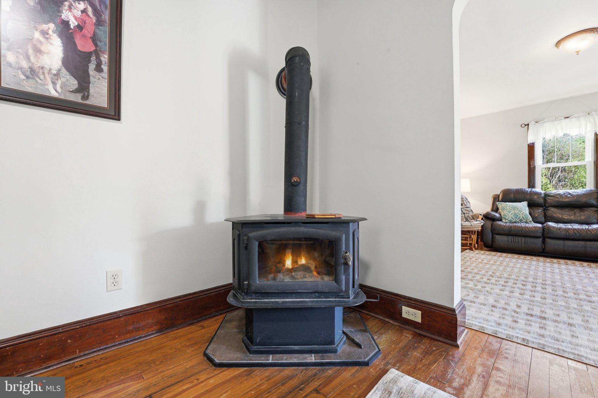 24 Sundown Lane Boston, VA 22713 - Photo 16 of 48 Cozy warmth in a charming corner.