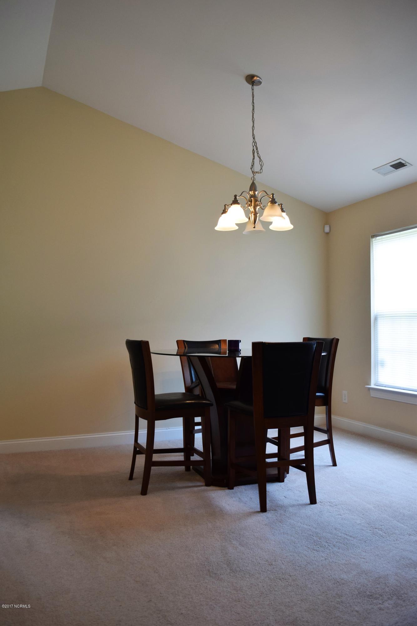 3104 Ruth Court Greenville, NC 27834 - Photo 3 of 14 DSC_0669