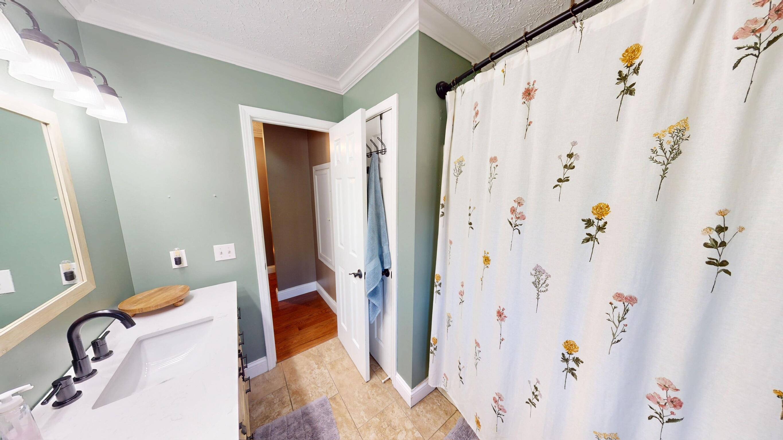 211 L L Hancock Road Columbia, KY 42728 - Photo 22 of 73 Bathroom 1