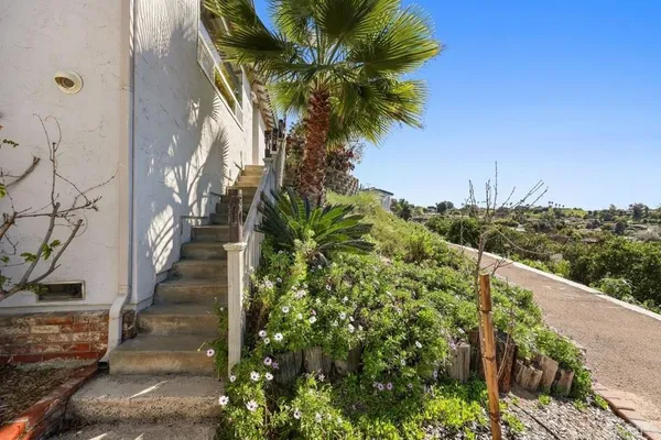 $969,000 | 12135 Los Amigos Way, Lakeside, CA 92040