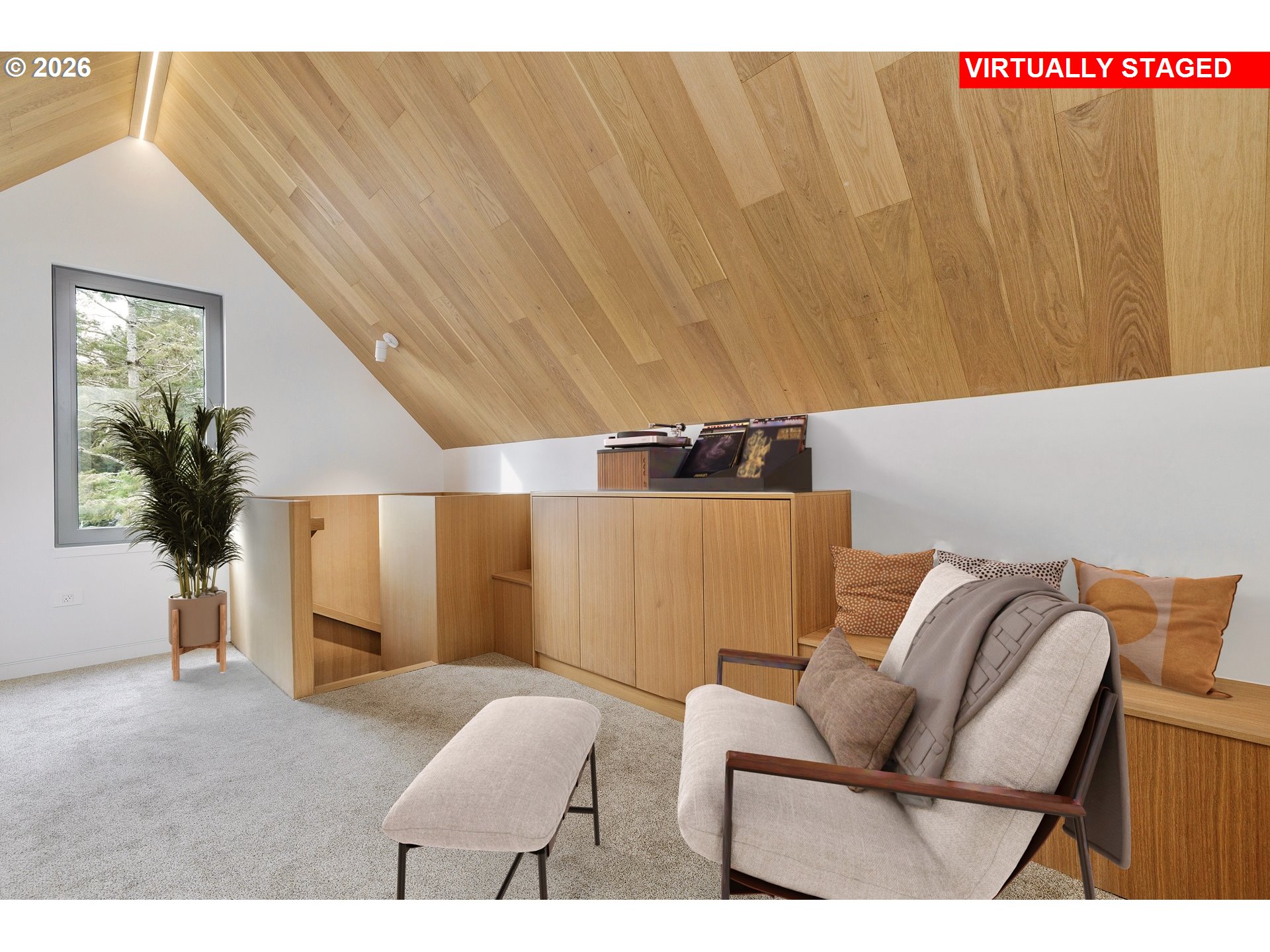 948 South Palatine Hill Road Portland, OR 97219 - Photo 33 of 45 a balcony with chairs and a table