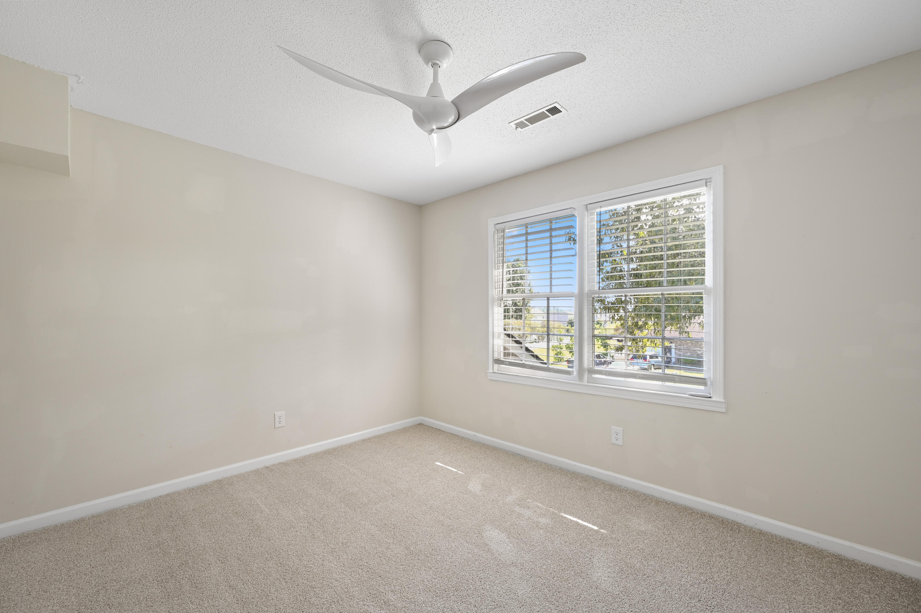 8131 Waltham Road North Charleston, SC 29406 - Photo 14 of 17 DSC_6575