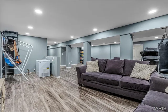 $365,000 | 445 North Haven Drive, Farmington, MO 63640