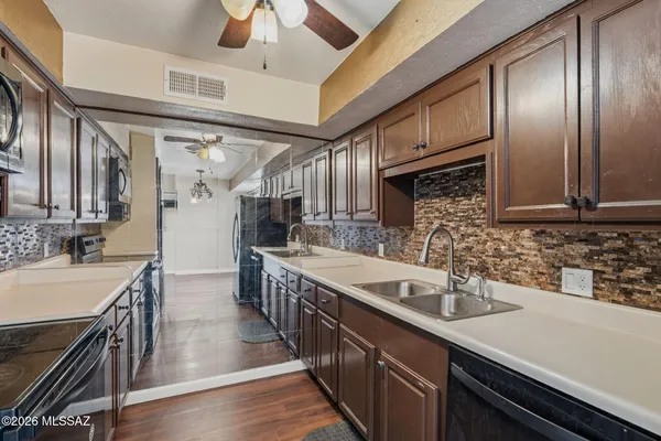 $130,000 | 1600 North Wilmot Road, Unit 290, Tucson, AZ 85712