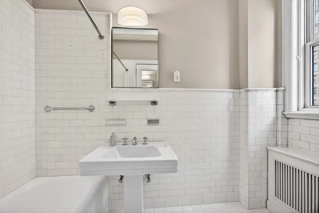 $5,795,000 | 1125 Park Avenue, Unit 5C | Upper East Side