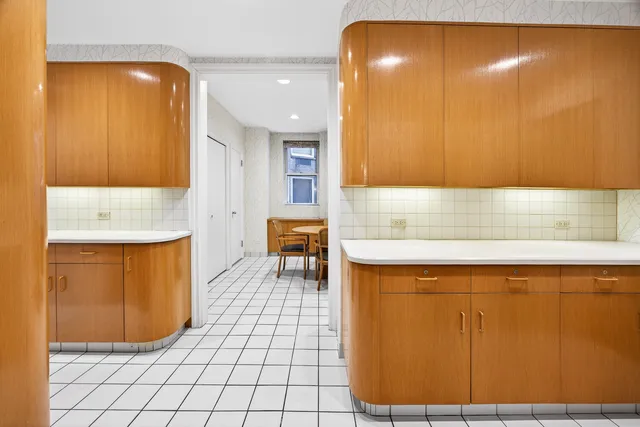 $5,795,000 | 1125 Park Avenue, Unit 5C | Upper East Side