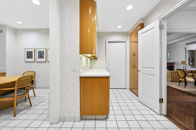 $5,795,000 | 1125 Park Avenue, Unit 5C | Upper East Side