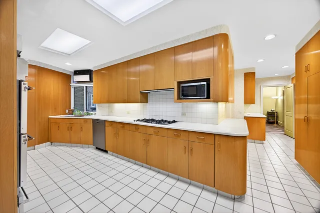 $5,795,000 | 1125 Park Avenue, Unit 5C | Upper East Side