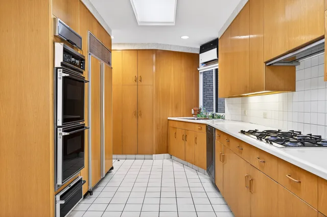 $5,795,000 | 1125 Park Avenue, Unit 5C | Upper East Side