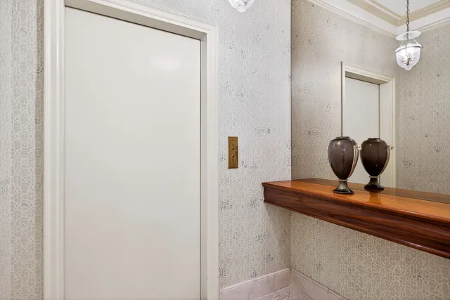 $5,795,000 | 1125 Park Avenue, Unit 5C | Upper East Side