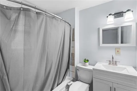 $199,900 | 2020 McKinney Road, Monroeville, PA 15146