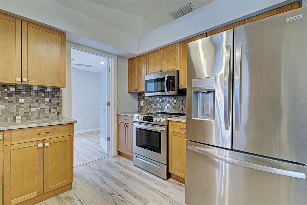 3187 Galiot Road Venice, FL 34293 - Photo 16 of 46 Gallery Image 16