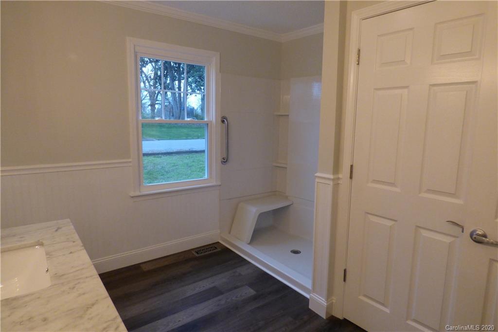 809 Alexander Street Lincolnton, NC 28092 - Photo 13 of 33
