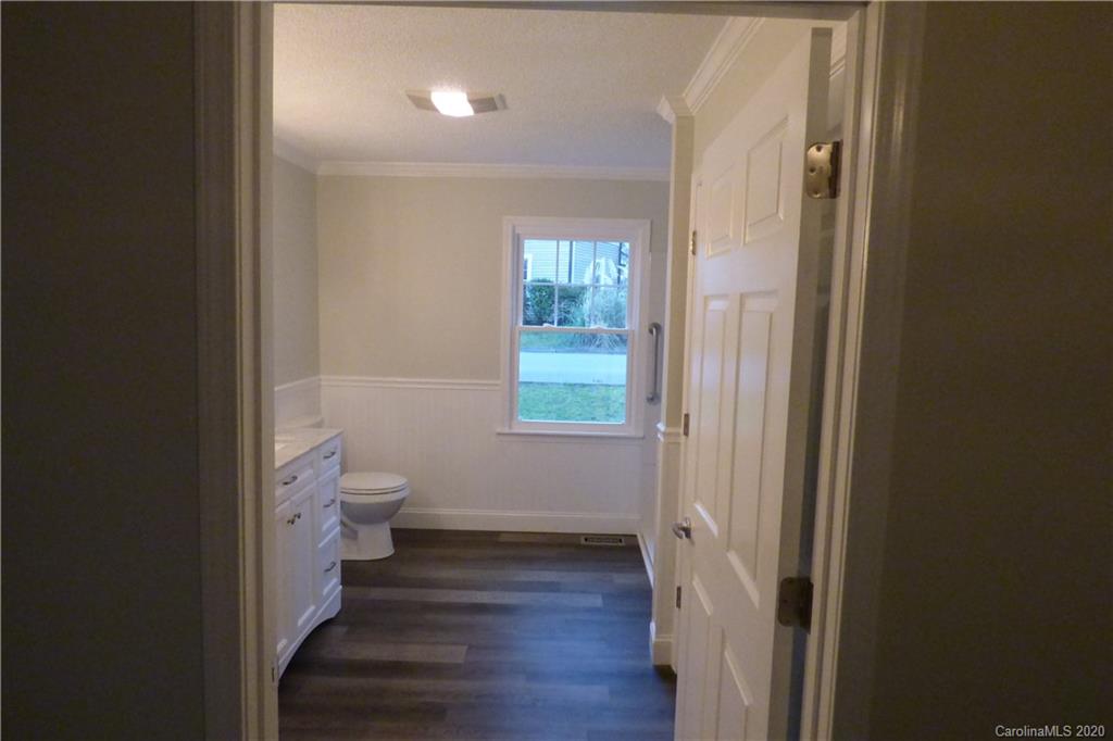 809 Alexander Street Lincolnton, NC 28092 - Photo 9 of 33