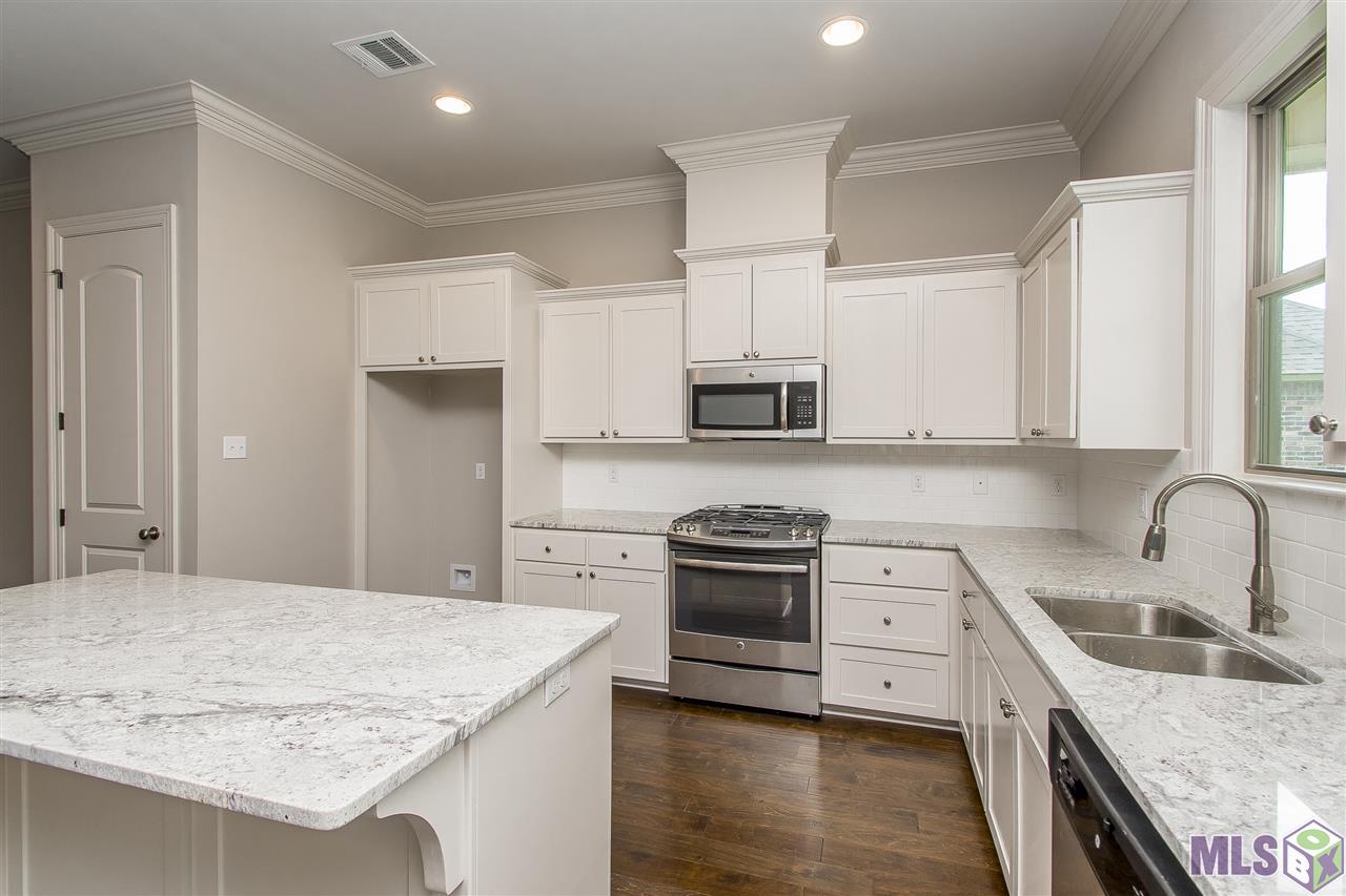 3244 Timber Grove Drive Baton Rouge, LA 70816 - Photo 4 of 35 Gallery Image 4