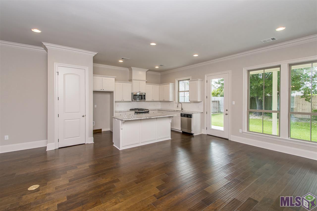 3244 Timber Grove Drive Baton Rouge, LA 70816 - Photo 5 of 35 Gallery Image 5