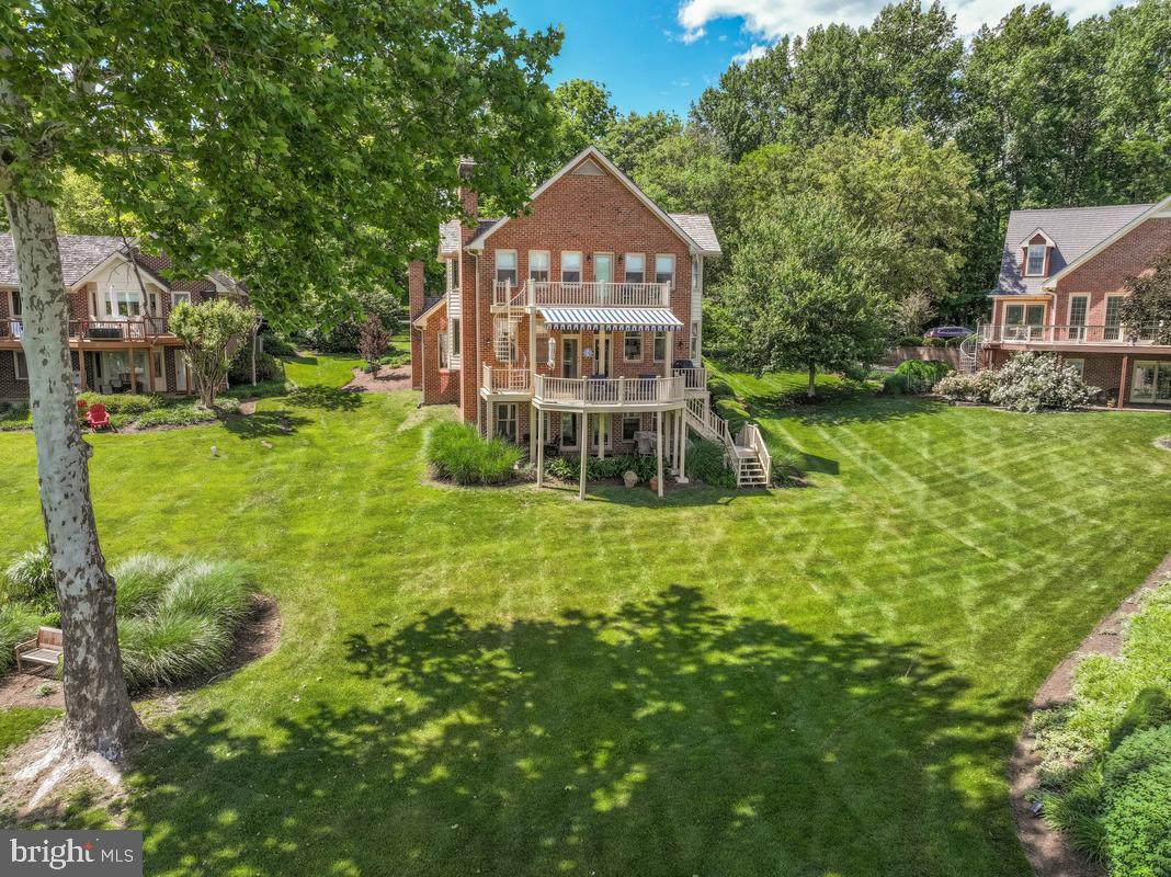 980 South River Landing Road Edgewater, MD 21037 - Photo 54 of 76 Lush Lawn