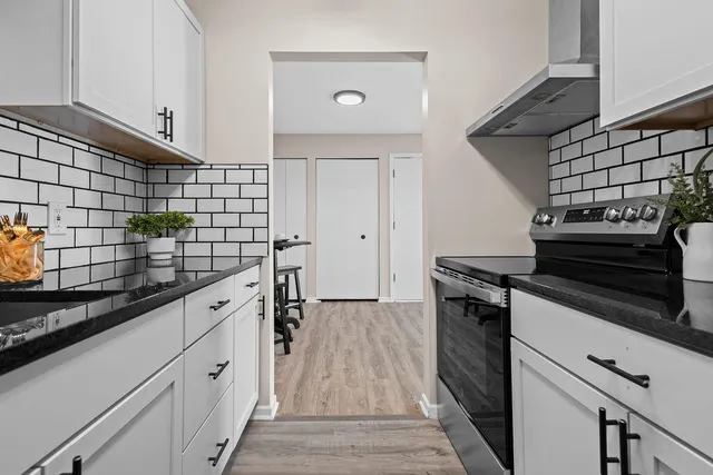 $195,000 | 10259 Whitnall Edge Drive, Unit 103, Franklin, WI 53132