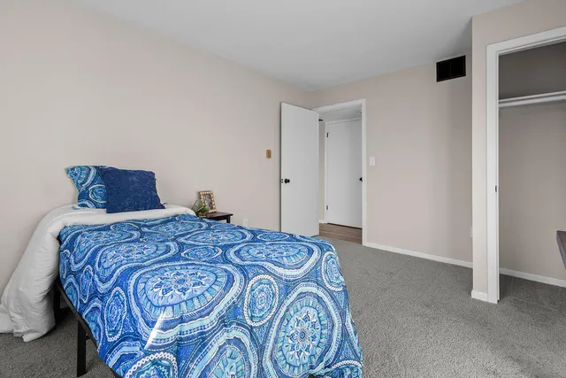 $195,000 | 10259 Whitnall Edge Drive, Unit 103, Franklin, WI 53132