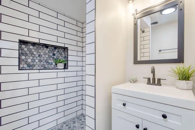 $195,000 | 10259 Whitnall Edge Drive, Unit 103, Franklin, WI 53132