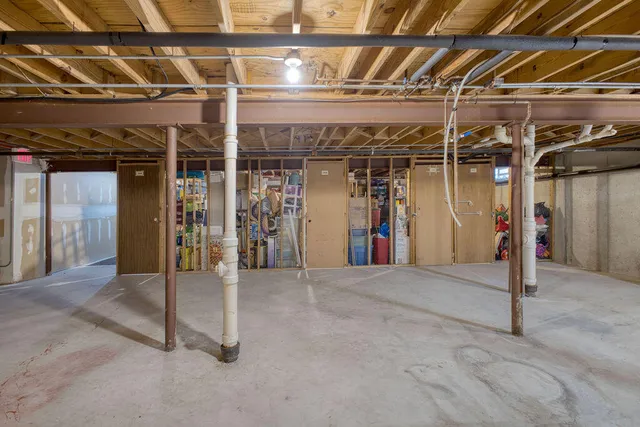 $195,000 | 10259 Whitnall Edge Drive, Unit 103, Franklin, WI 53132