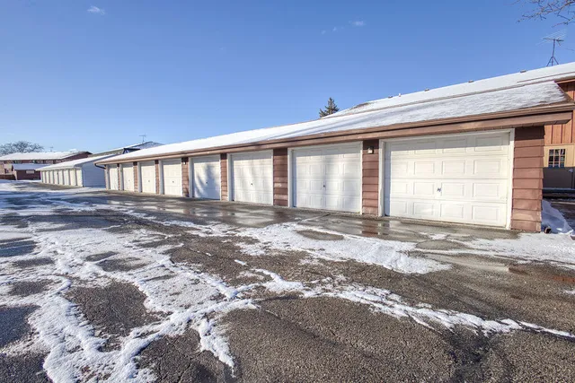 $195,000 | 10259 Whitnall Edge Drive, Unit 103, Franklin, WI 53132