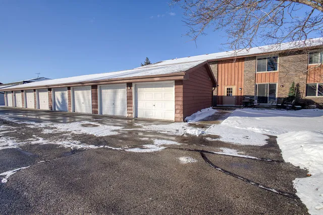 $195,000 | 10259 Whitnall Edge Drive, Unit 103, Franklin, WI 53132