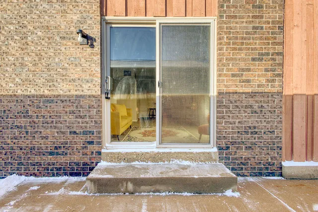 $195,000 | 10259 Whitnall Edge Drive, Unit 103, Franklin, WI 53132