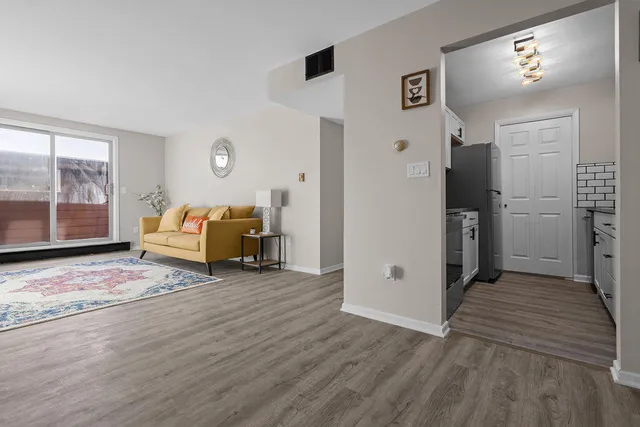 $195,000 | 10259 Whitnall Edge Drive, Unit 103, Franklin, WI 53132