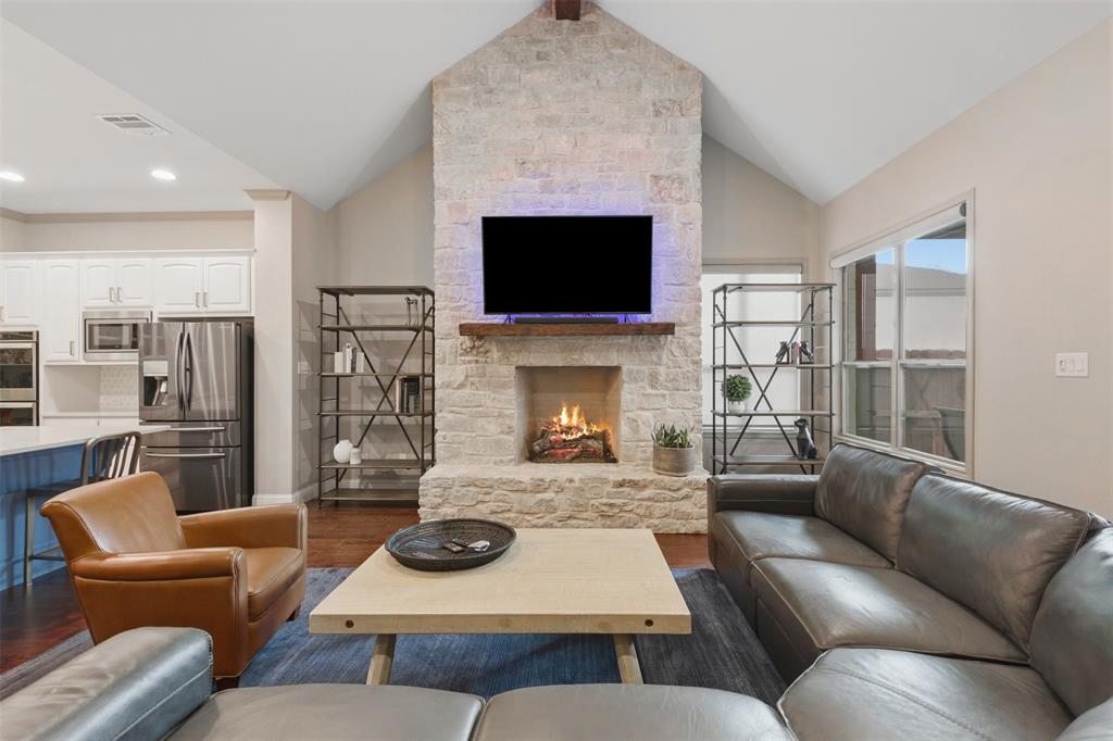 527 Trail Rider Road Fort Worth, TX 76114 - Photo 6 of 40