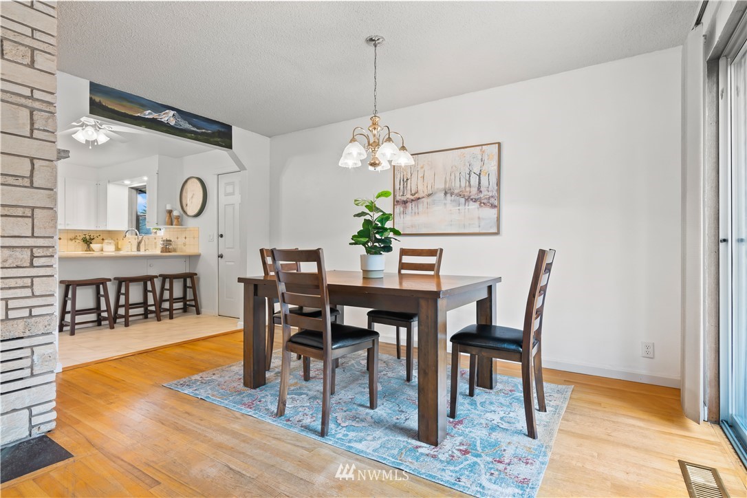 16436 Southeast 135th Street Renton, WA 98059 - Photo 12 of 38 Gallery Image 12