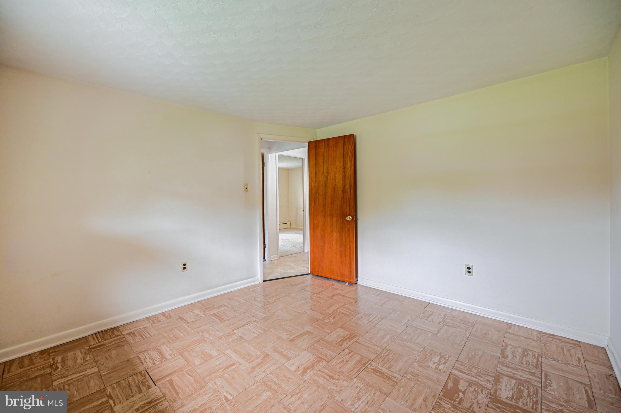 2365 Springwood Road York, PA 17402 - Photo 17 of 33 Gallery Image 17